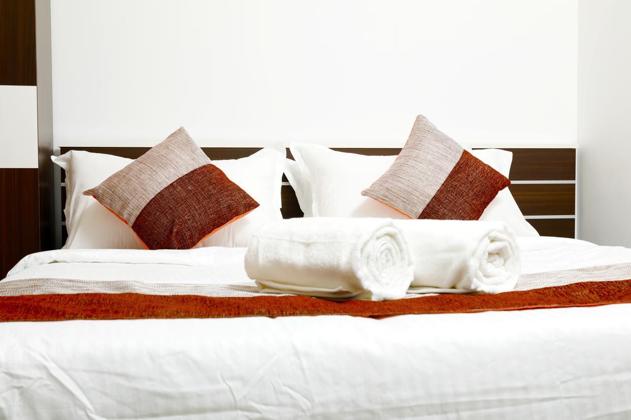 Puthens Clifton Inn Kottayam Dış mekan fotoğraf